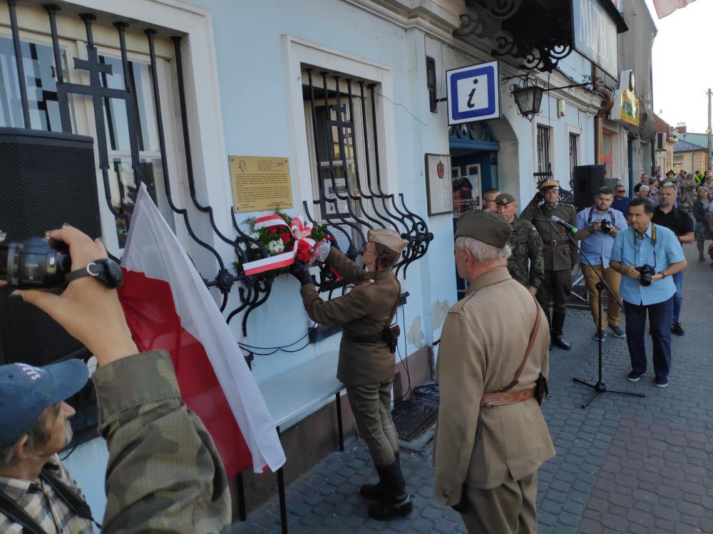 Marsz Szlakiem Pierwszej Kompanii Kadrowej w Jędrzejowie / fot. Edgar Wojtasiak