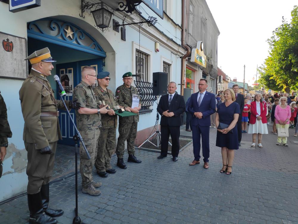 Marsz Szlakiem Pierwszej Kompanii Kadrowej w Jędrzejowie / fot. Edgar Wojtasiak