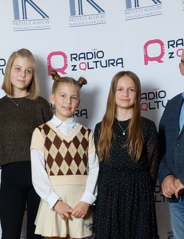 Od lewej: Zuzanna Gajek, Marika Kowalska, Alicja Jałocha, Anna Taranek, Zbigniew Tracz / fot. Urszula Lubczyńska-Gładka