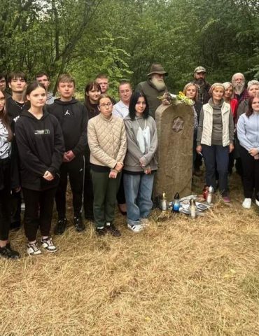 82. rocznica zagłady getta w Jędrzejowie - cmentarz żydowski. Fot. Donersztik in Jedrzew