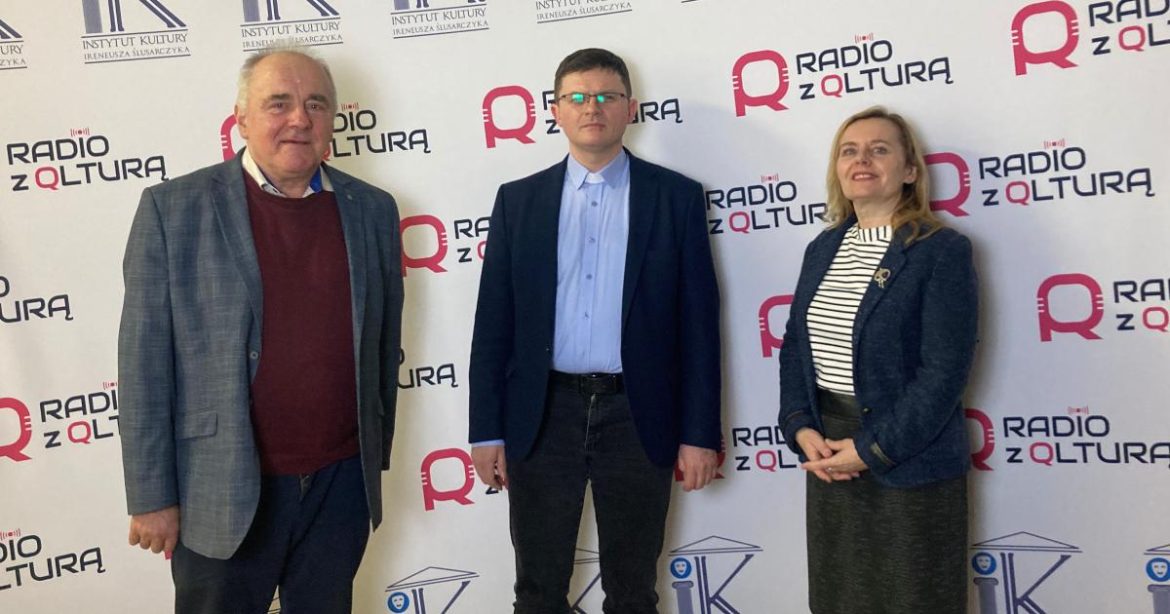 Stanisław Osowski, ks. dr Andrzej Kwaśniewski, Urszula Lubczyńska-Gładka. Fot. Edgar Wojtasiak