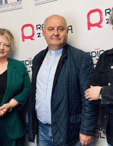 Elżbieta Karczewska, ks. Zbigniew Klepacz, Ireneusz Ślusarczyk. Fot. Edgar Wojtasiak