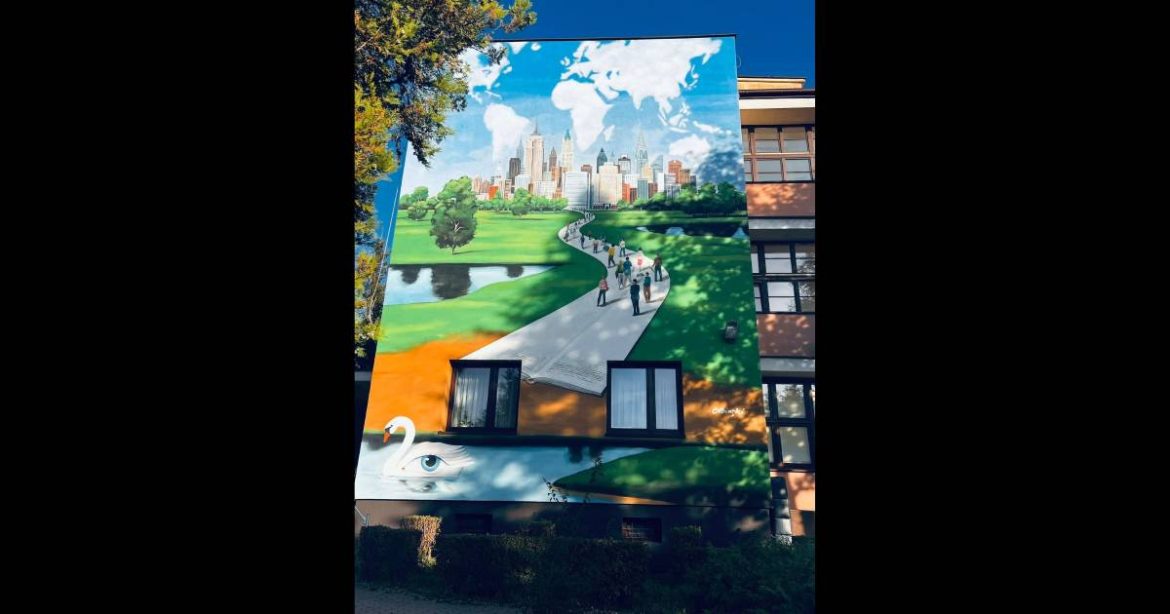 Mural Olbińskiego w Kielcach, Fot. M. Fudala; Plakat konkursu. Archiwa Państwowe