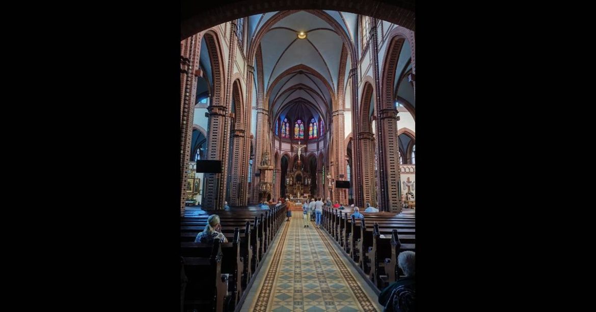 Wnętrze Katedry w Gliwicach. Fot. Dominik Flisiak