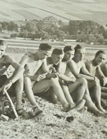 1942 - pracownicy Budienstu w Staniowicach (junacy). Fot. Archiwum Gajówka
